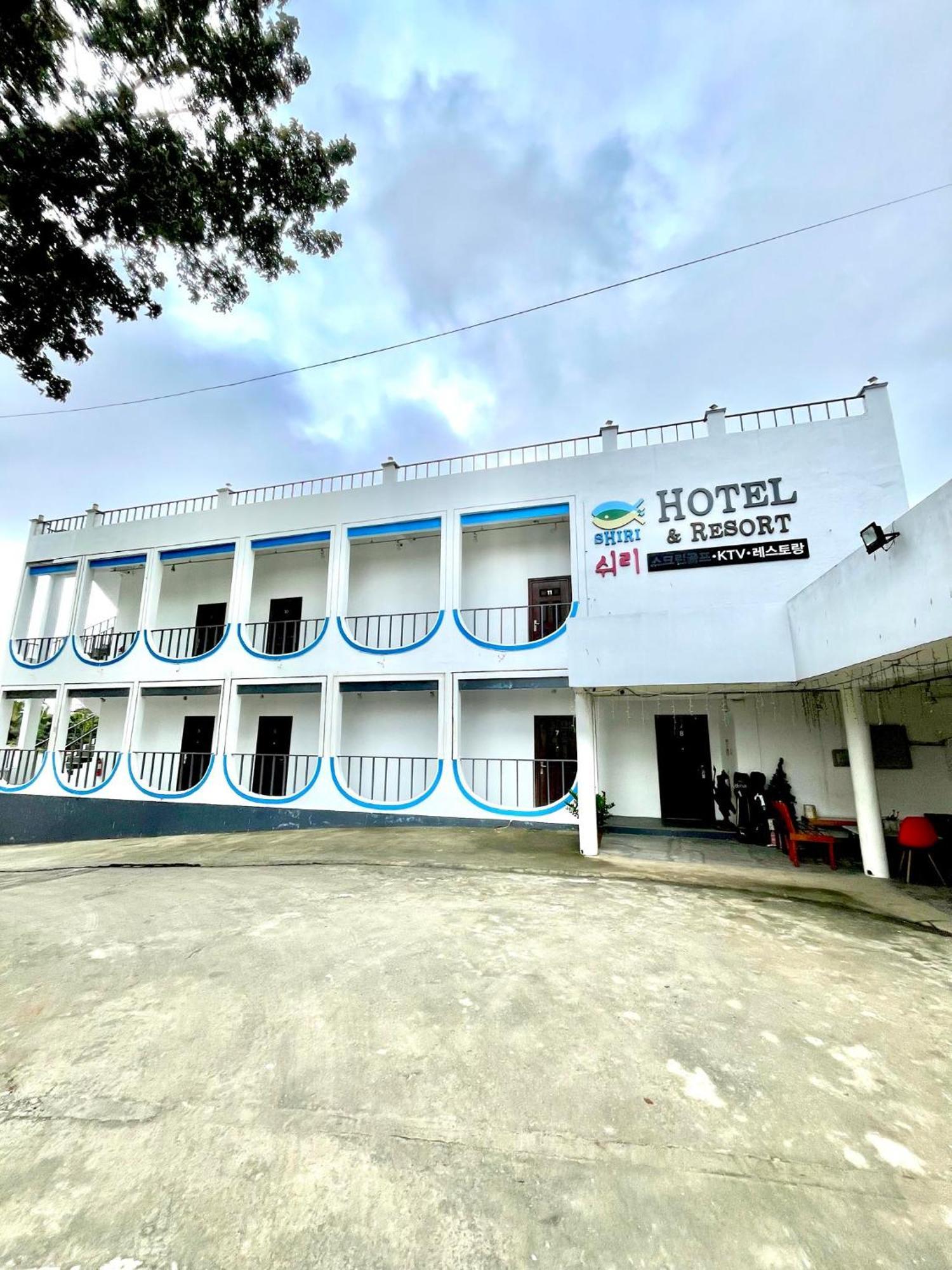 Shiri Hotel Silang Ngoại thất bức ảnh